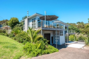 Onetangi Oasis - Waiheke Island Holiday Home